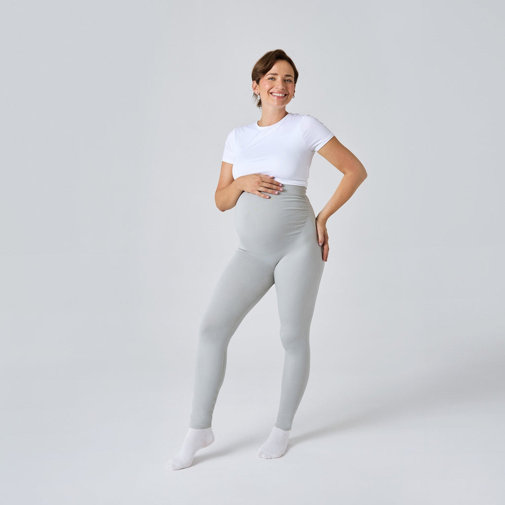 Legging de Grossesse NAVEA, coloris gris clair — porté