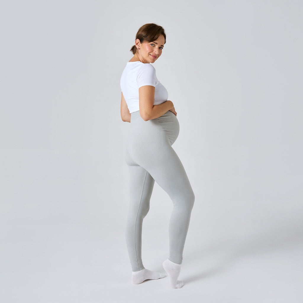 Legging de Grossesse NAVEA, coloris gris clair — porté