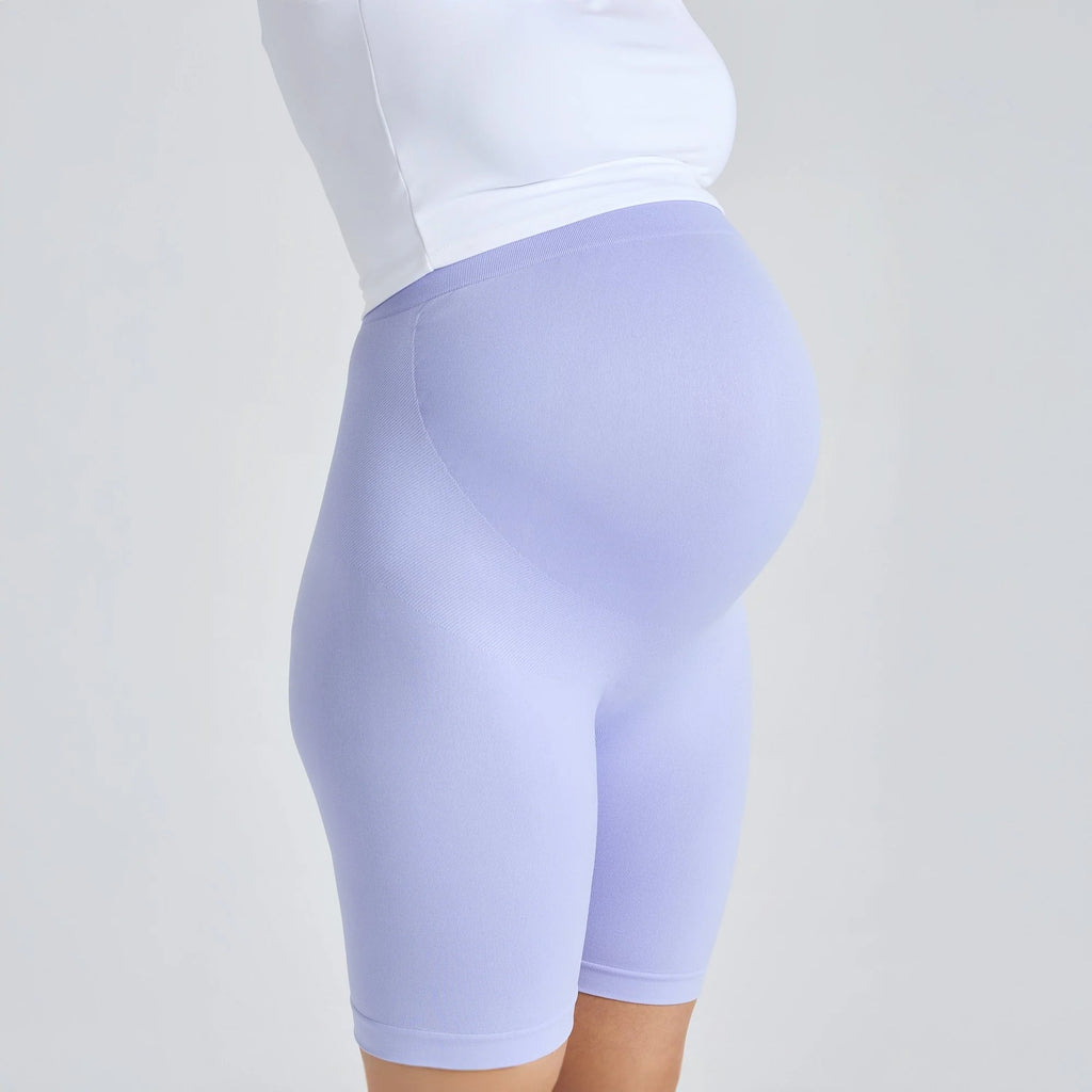 Short de Grossesse NAVEA, coloris lilas — porté