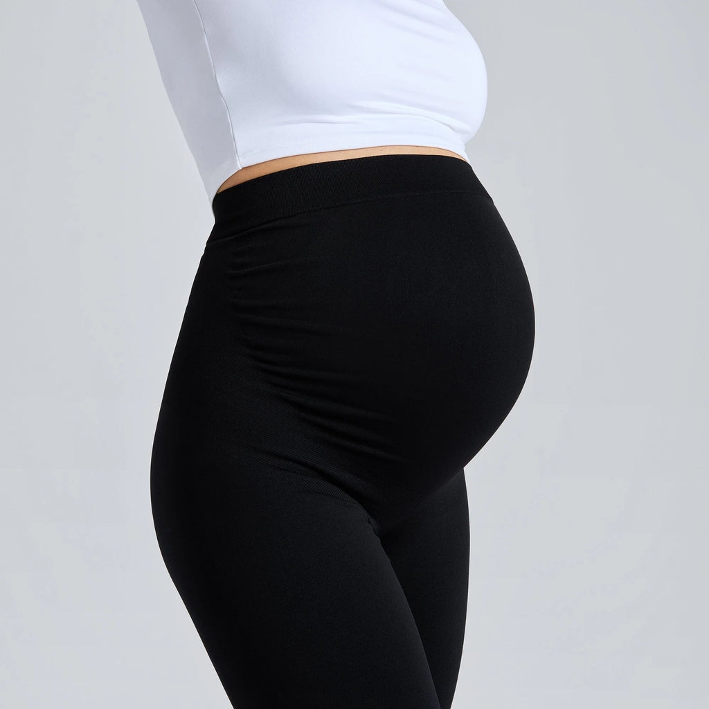 Legging de Grossesse NAVEA, coloris noir — porté